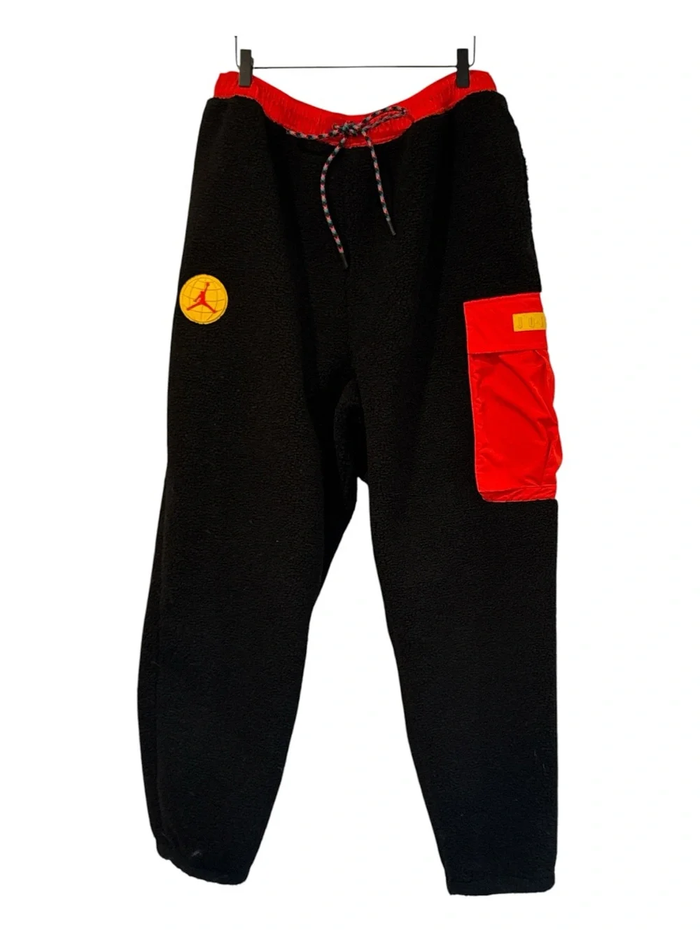 Jordan Essentials Mountainside Sherpa Fleece Cargo Joggers Black Red Size XL